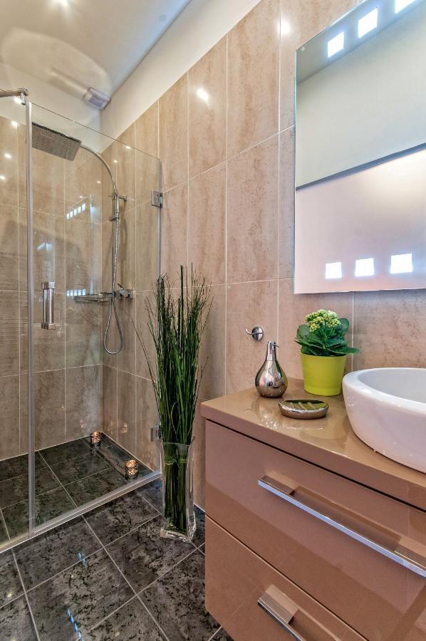 Luxury Paulay Street Apartment Budapest Ngoại thất bức ảnh